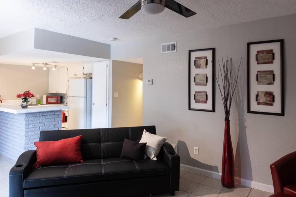 Urban 2br In The Heart Of The Heights *