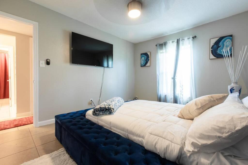 Urban 2br In The Heart Of The Heights Houston