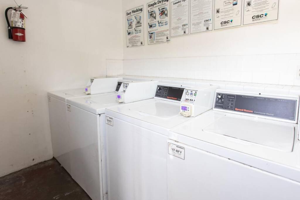 Urban 2br In The Heart Of The Heights *